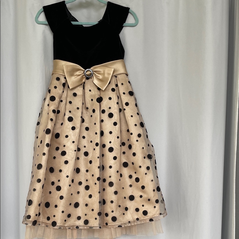 Jenny and Me girl’s size 7 velvet and polka dots dress